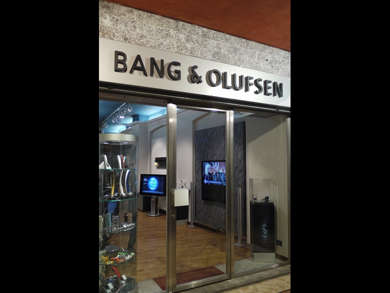 egoluce Bang & Olufsen show room